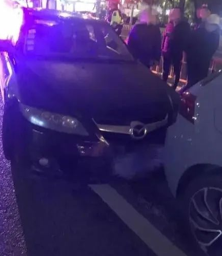 驚了！寧波男子酒駕被逮，竟把酒精測試儀“吹爆”！警察都嚇壞！