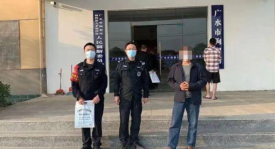 　二次酒駕+駕駛證超期+無號(hào)牌......這位司機(jī)膽真大！